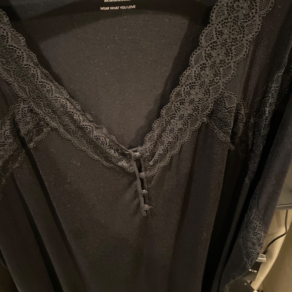 Torrid blouse - Picture 3 of 6